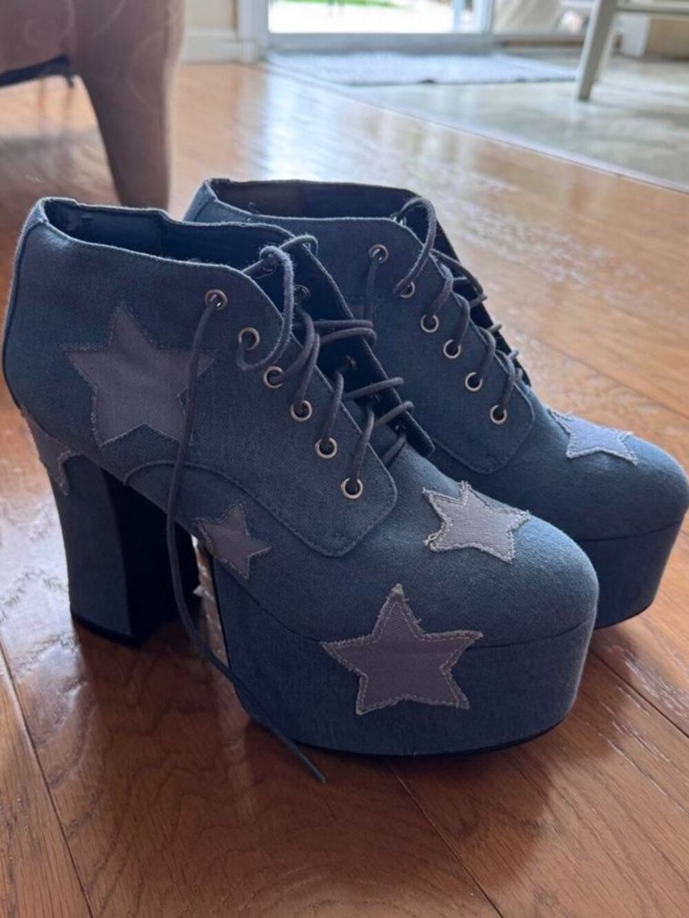 dolls kill sugar thrillz “shoot for the stars” denim platforms